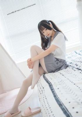 公交车揉捏大乳呻吟喘娇在线观看